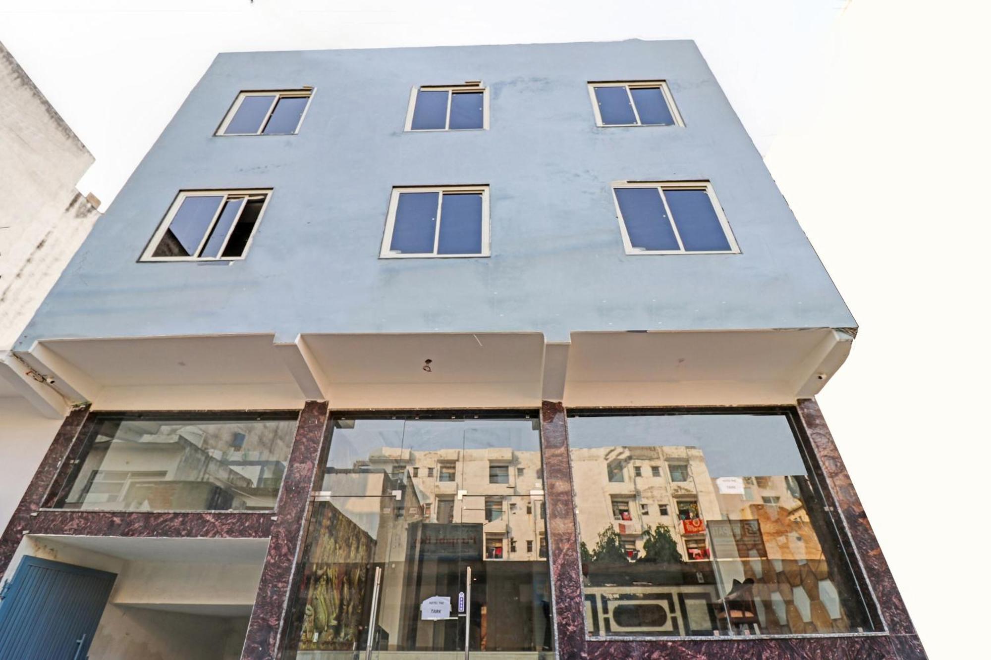 Townhouse Tark Inn Nové Dillí Exteriér fotografie